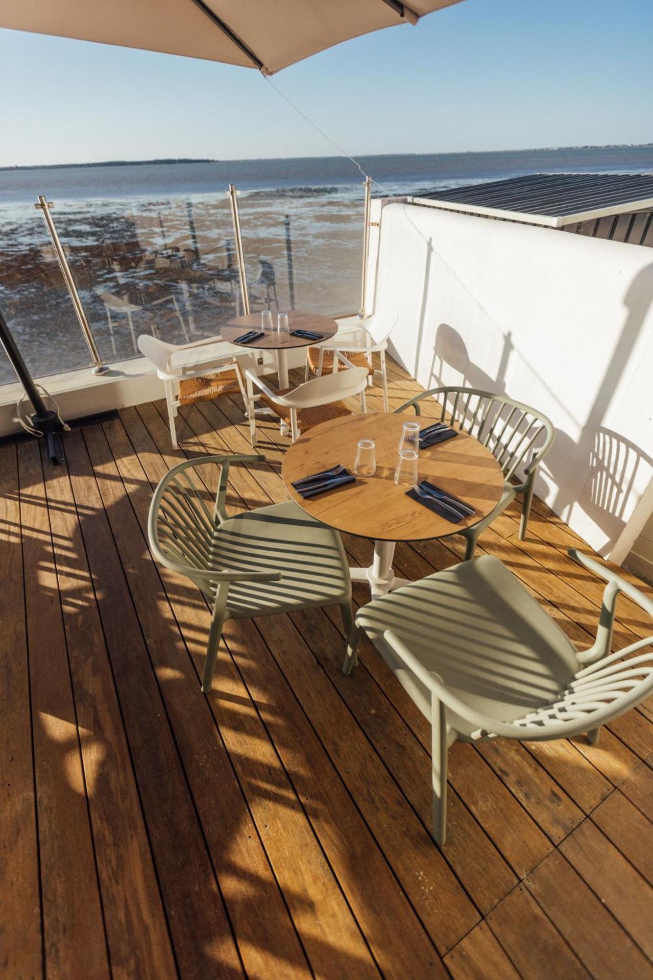 Beach Hotel - Le Grand Chalet Ronce-les-Bains Exterior foto